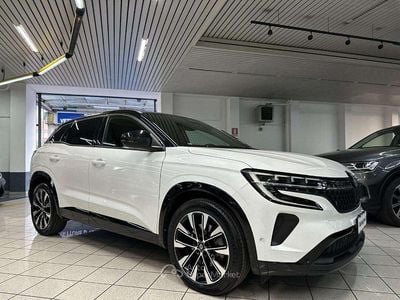 Usata Renault Austral Techno 200 CV (147 kW) 2023 Bianco SUV