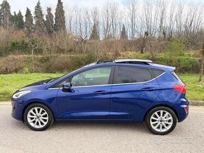 Usata Ford Fiesta Vignale 85 CV (62 kW) 2018 Blu Utilitaria