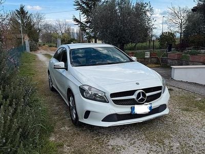 Begagnad Mercedes A160 75 HK (55 kW) 2017 Vit Sedan