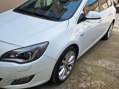 Usata Opel Astra 125 CV (91 kW) 2011
