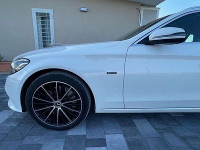 Usata Mercedes C300e 194 CV (142 kW) 2020 Bianco Station wagon