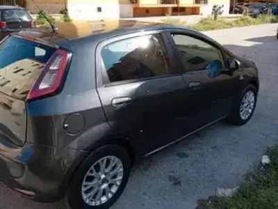 Usata Fiat Punto Evo 65 CV (47 kW) 2010 Nero Utilitaria