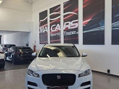 Usata Jaguar F-Pace Portfolio 180 CV (132 kW) 2018 Bianco SUV