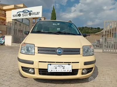 Usata Fiat Panda Dynamic 60 CV (44 kW) 2007 Giallo Utilitaria