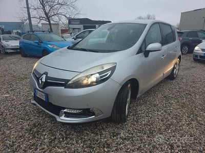 Usata Renault Scénic III 110 CV (80 kW) 2013 Grigio Monovolume