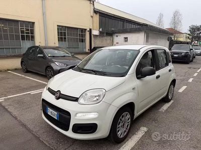 Usata Fiat Panda Lounge 70 CV (51 kW) 2016 Bianco Utilitaria