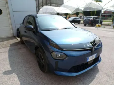 Usata Lancia Ypsilon 61 kW (84 CV) 2024 Nero Utilitaria
