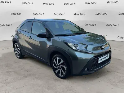 Usata Toyota Aygo X Trend 72 CV (52 kW) 2023 Grigio SUV