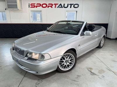 Usata Volvo C70 193 CV (141 kW) 1999 Argento Cabrio