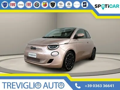 Usata Fiat 500e La Prima 86 kW (118 CV) 2023 Rosa / metallizzato Berlina