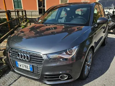 Usata Audi A1 Sportback Ambition 90 CV (66 kW) 2014 Grigio Utilitaria