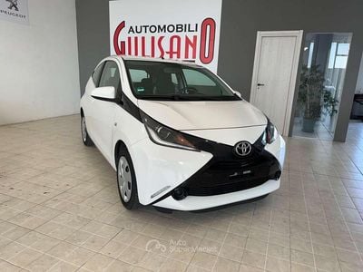 Occasion Toyota Aygo X-play 69 ch (50 kW) 2018 Blanc Citadine
