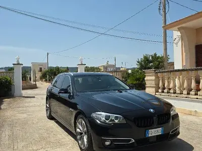 Usata BMW 520 Luxury Line 190 CV (139 kW) 2016 Nero Station wagon