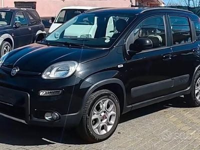 Usata Fiat Panda 4x4 74 CV (54 kW) 2014 Nero Utilitaria