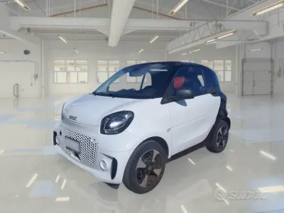 Begagnad Smart ForTwo Coupé Passion 41 kW (56 HK) 2020 Vit Halvkombi