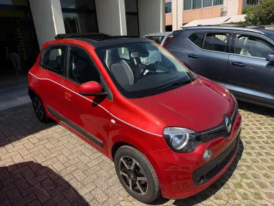 Usata Renault Twingo SE 71 CV (52 kW) 2015 Rosso Utilitaria