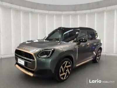 Usata Mini Cooper Countryman Favoured 170 CV (125 kW) 2024 Smokey green SUV