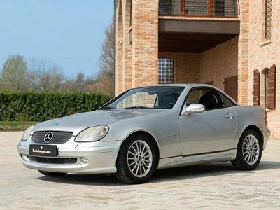 Usata Mercedes SLK230 268 CV (197 kW) 2002 Grigio Cabrio