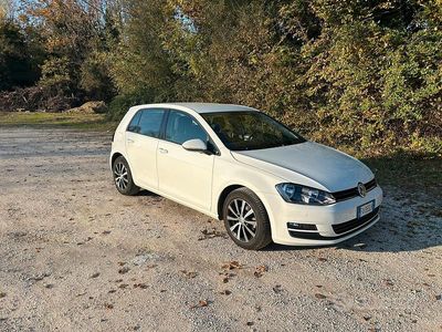 Usata VW Golf VII Trendline 86 CV (63 kW) 2015 Bianco Berlina