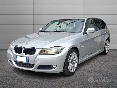 Usata BMW 318 Efficient Dynamics 143 CV (105 kW) 2011 Grigio Station wagon