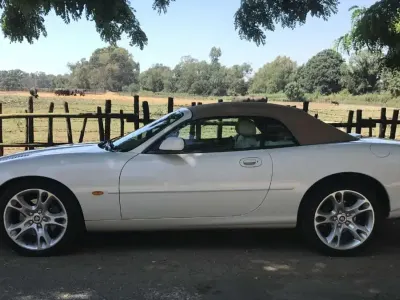 Usata Jaguar XKR 363 CV (266 kW) 2002 Cabrio