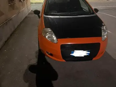Usata Fiat Grande Punto 131 CV (96 kW) 2009 Utilitaria