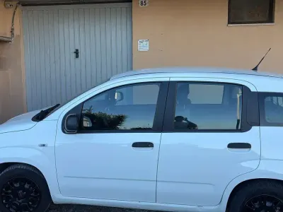 Usata Fiat Panda Lounge 95 CV (69 kW) 2016 Bianco Utilitaria