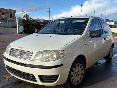 Usata Fiat Punto Classica 69 CV (50 kW) 2009 Bianco Utilitaria