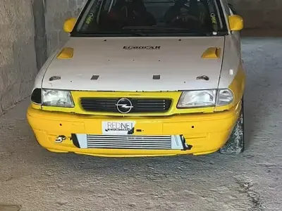 Usata Opel Astra 150 CV (110 kW) 1992 Berlina