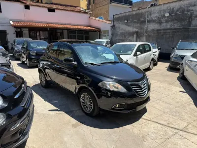 Usata Lancia Ypsilon S 95 CV (69 kW) 2013 Nero Utilitaria