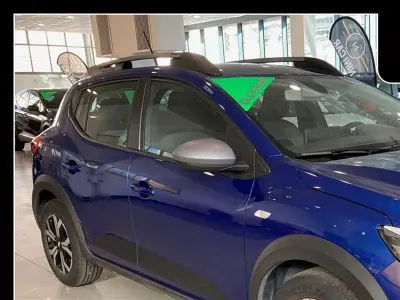 Usata Dacia Sandero Expression 101 CV (74 kW) 2023 Blu Utilitaria