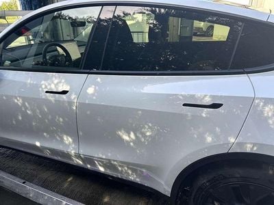 Usata Tesla Model Y RWD 88 kW (120 CV) 2024 Bianco SUV