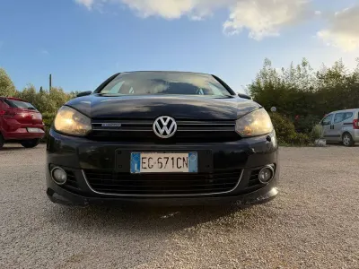 Usata VW Golf VI 105 CV (77 kW) 2011 Nero Utilitaria