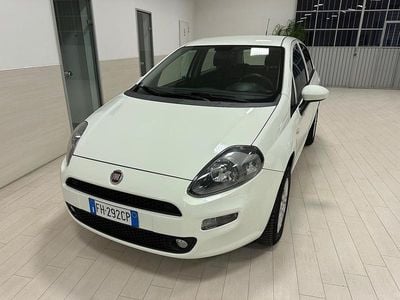 Usata Fiat Punto Street 69 CV (50 kW) 2017 Bianco Utilitaria