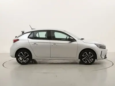 Usado Opel Corsa 101 HP (74 kW) 2025 Citadino