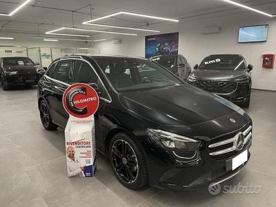 Usata Mercedes B180 116 CV (85 kW) 2019 Nero Monovolume