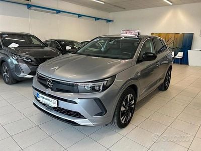 Usata Opel Grandland X Business Elegance 131 CV (96 kW) 2022 Grigio SUV
