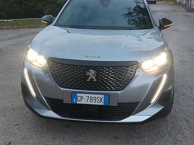Usata Peugeot 2008 131 CV (96 kW) 2023 Grigio SUV