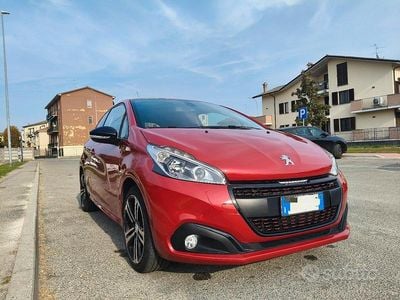 Usata 2018 Peugeot 208 GT-line Utilitaria | 9000 € (Super prezzo)