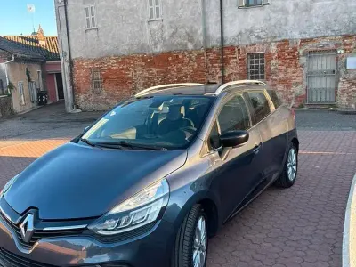 Usata Renault Clio 90 CV (66 kW) 2019 Bluazzurro Station wagon