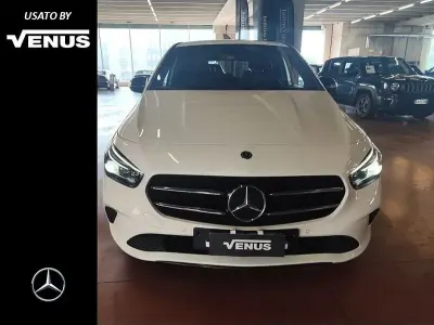 Usata Mercedes 200 163 CV (119 kW) 2019 Bianco Monovolume