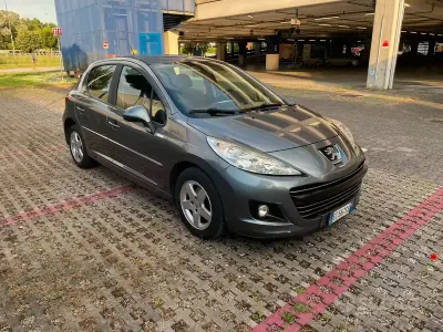 Begagnad Peugeot 207