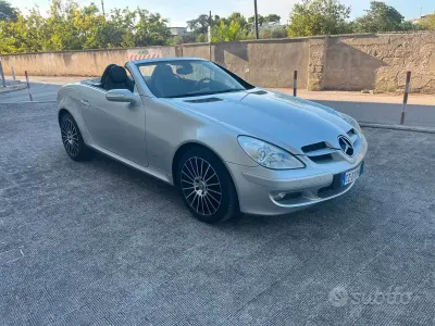 Usata Mercedes SLK200 163 CV (119 kW) 2004 Grigio Cabrio