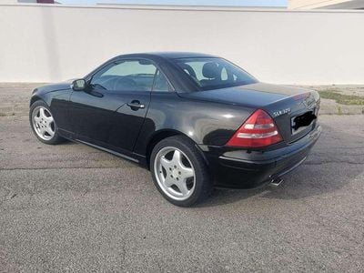 Usata Mercedes SLK320 218 CV (160 kW) 2000 Nero Cabrio