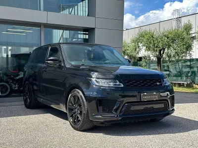 Usata Land Rover Range Rover Sport HSE Dynamic 300 CV (220 kW) 2021 Santorini black metallic SUV