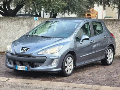 Usata Peugeot 308 90 CV (66 kW) 2009 Grigio Berlina