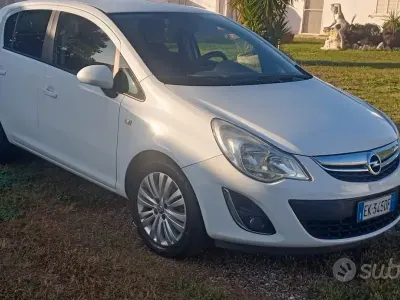 Usata Opel Corsa 95 CV (69 kW) 2011 Bianco Utilitaria