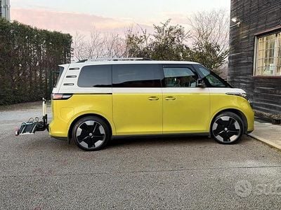 Usata VW ID. Buzz Pro 210 kW (286 CV) 2022 Giallo Monovolume