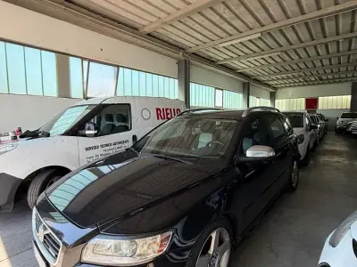 Usata Volvo V50 R-Design 109 CV (80 kW) 2007 Nero Station wagon