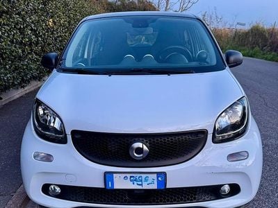 Bianco Usata 2019 Smart ForFour Utilitaria | 11.000 €